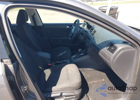 2015 Volkswagen Jetta 2.0L S z USA, uszkodzony, nr VIN 3VW2K7AJ3FM317437